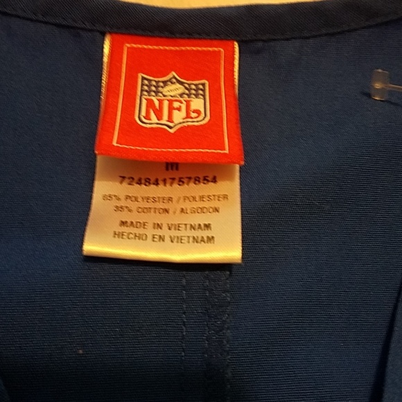 Sz M NFL Colts Scrub - Picture 2 of 2